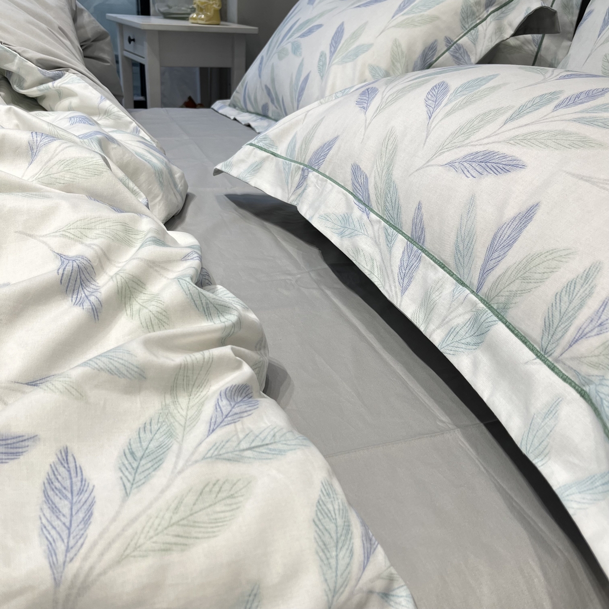 91家纺网 家纺一手货源 找家纺 薏思家纺 2026春夏新款全棉纯棉铂金棉数码印花四件套 叶眠