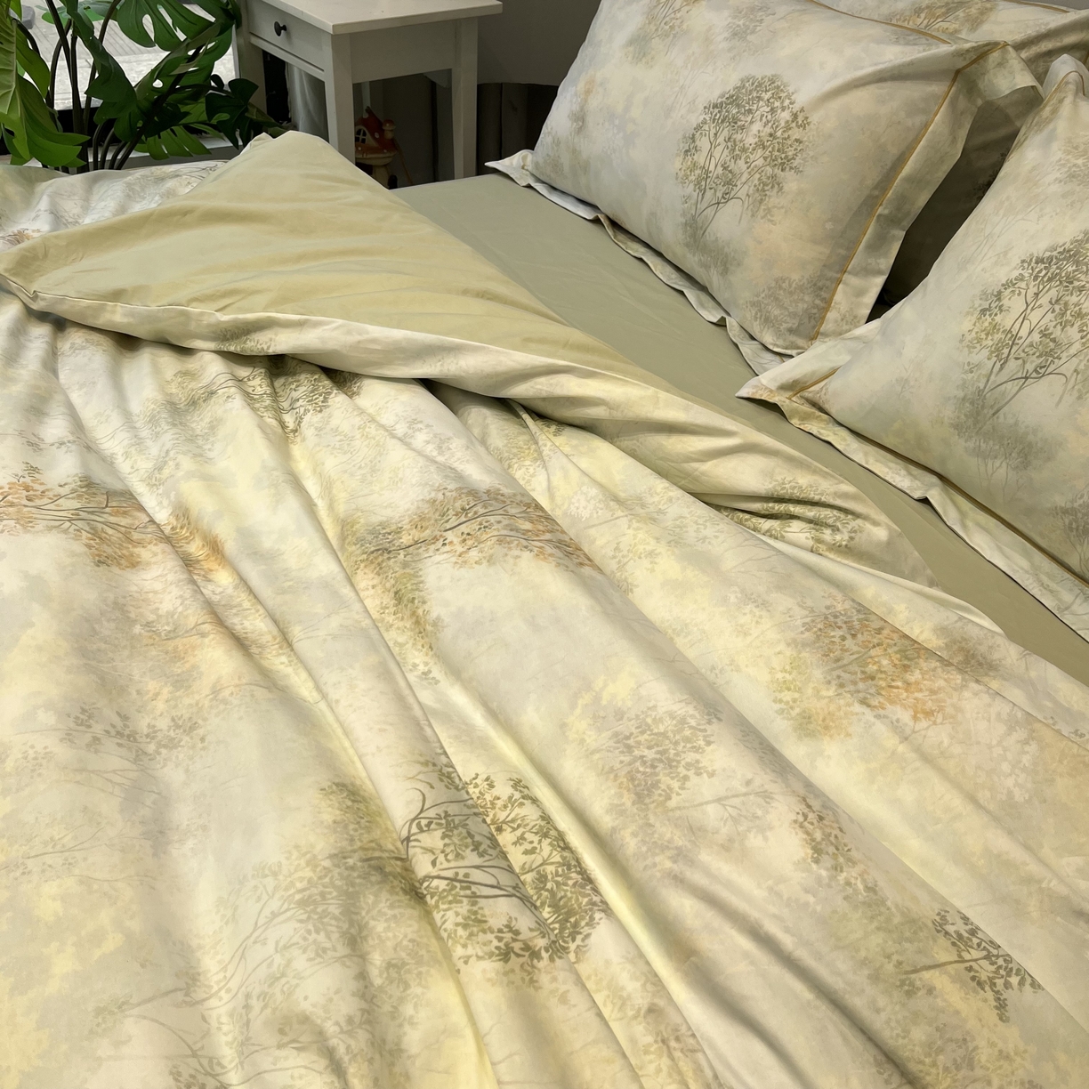 91家纺网 家纺一手货源 找家纺 薏思家纺 2026春夏新款全棉纯棉铂金棉数码印花四件套 幸福里绿