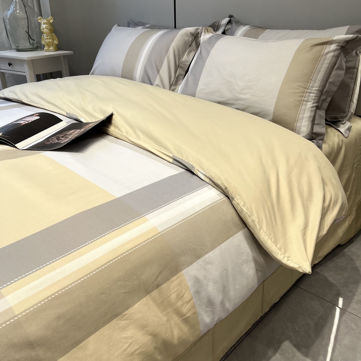 91家纺网 家纺一手货源 找家纺 薏思家纺 2026春夏新款全棉纯棉铂金棉数码印花四件套 安格斯-黄