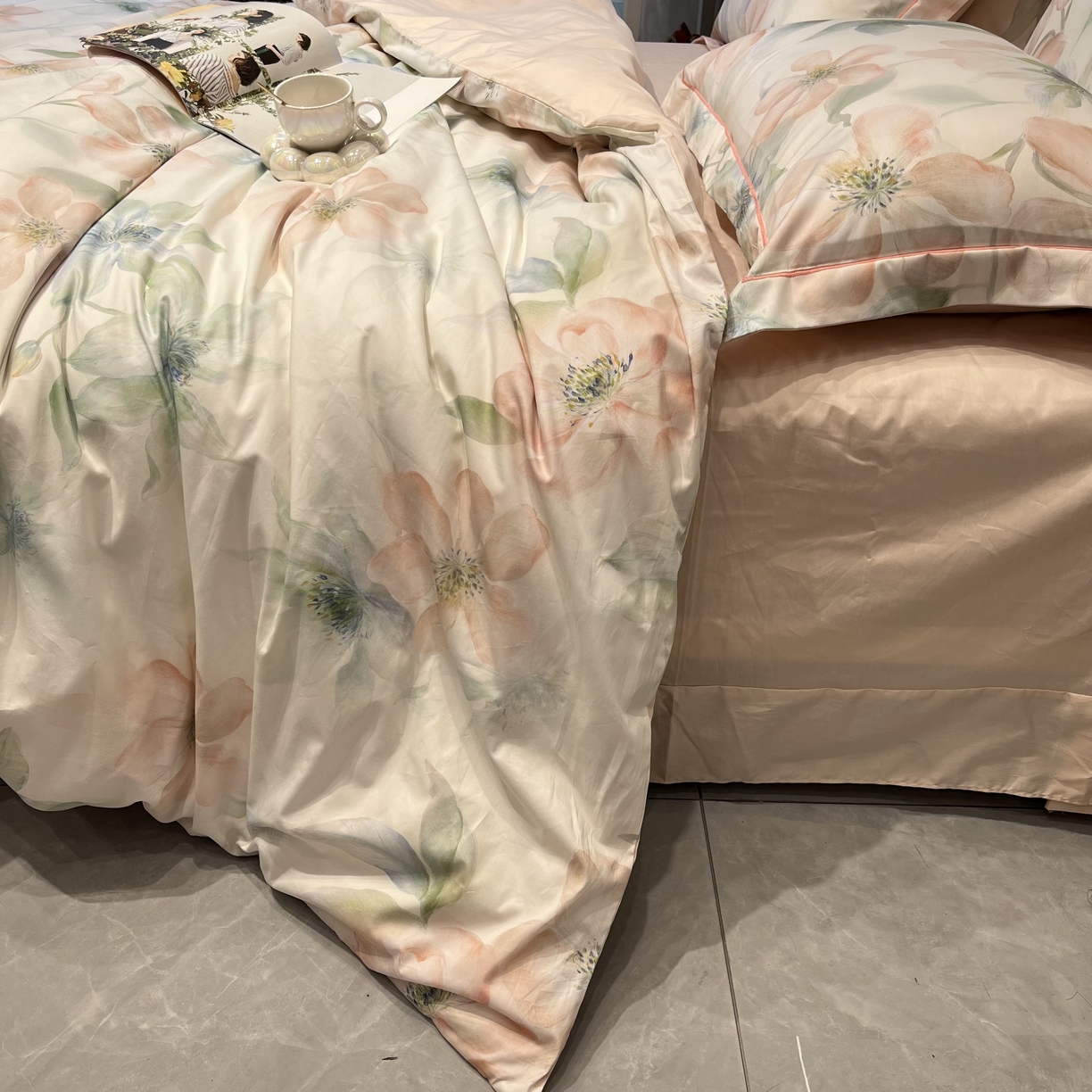 91家纺网 家纺一手货源 找家纺 薏思家纺 2026春夏新款全棉纯棉铂金棉数码印花四件套 晓城时光