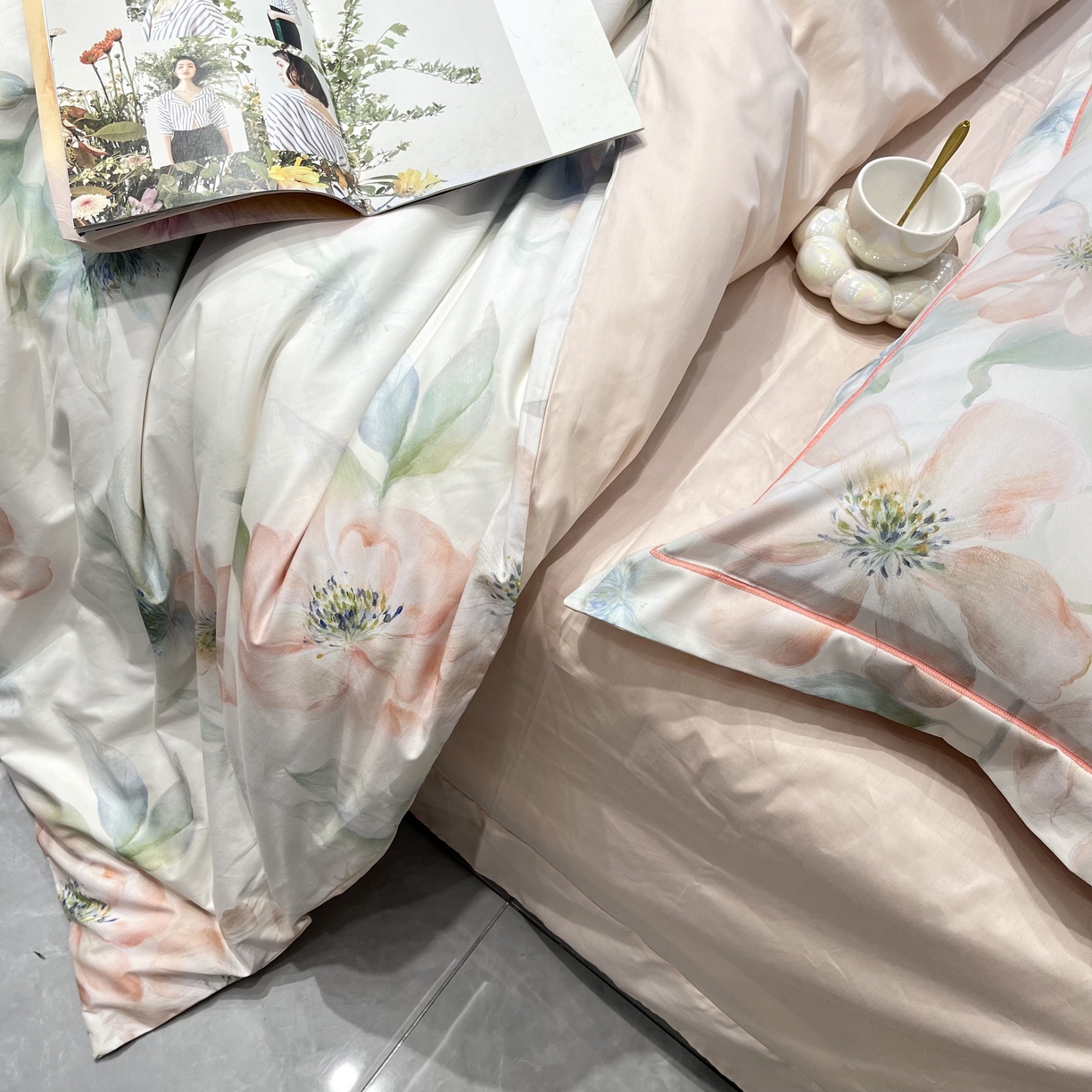 91家纺网 家纺一手货源 找家纺 薏思家纺 2026春夏新款全棉纯棉铂金棉数码印花四件套 晓城时光