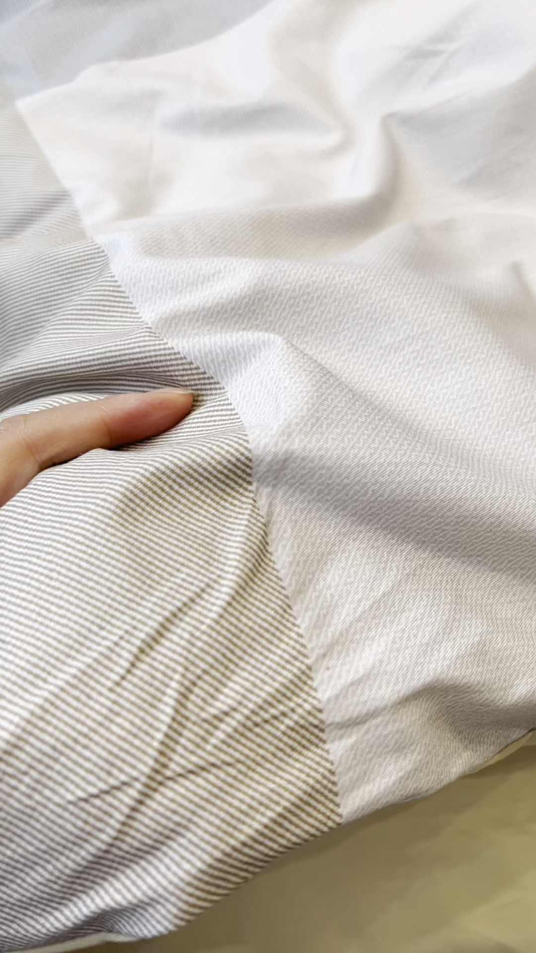 91家纺网 家纺一手货源 找家纺 薏思家纺 2026春夏新款全棉纯棉铂金棉数码印花四件套 安格斯-黄