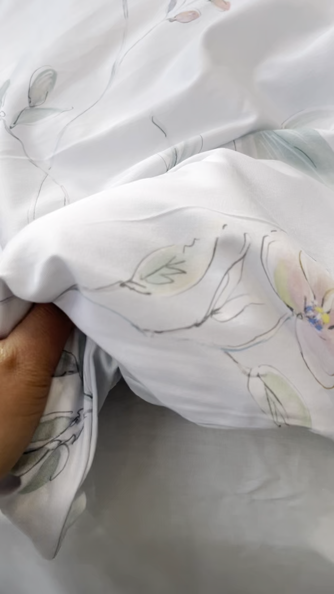 91家纺网 家纺一手货源 找家纺 薏思家纺 2026春夏新款全棉纯棉铂金棉数码印花四件套 风之韵蓝