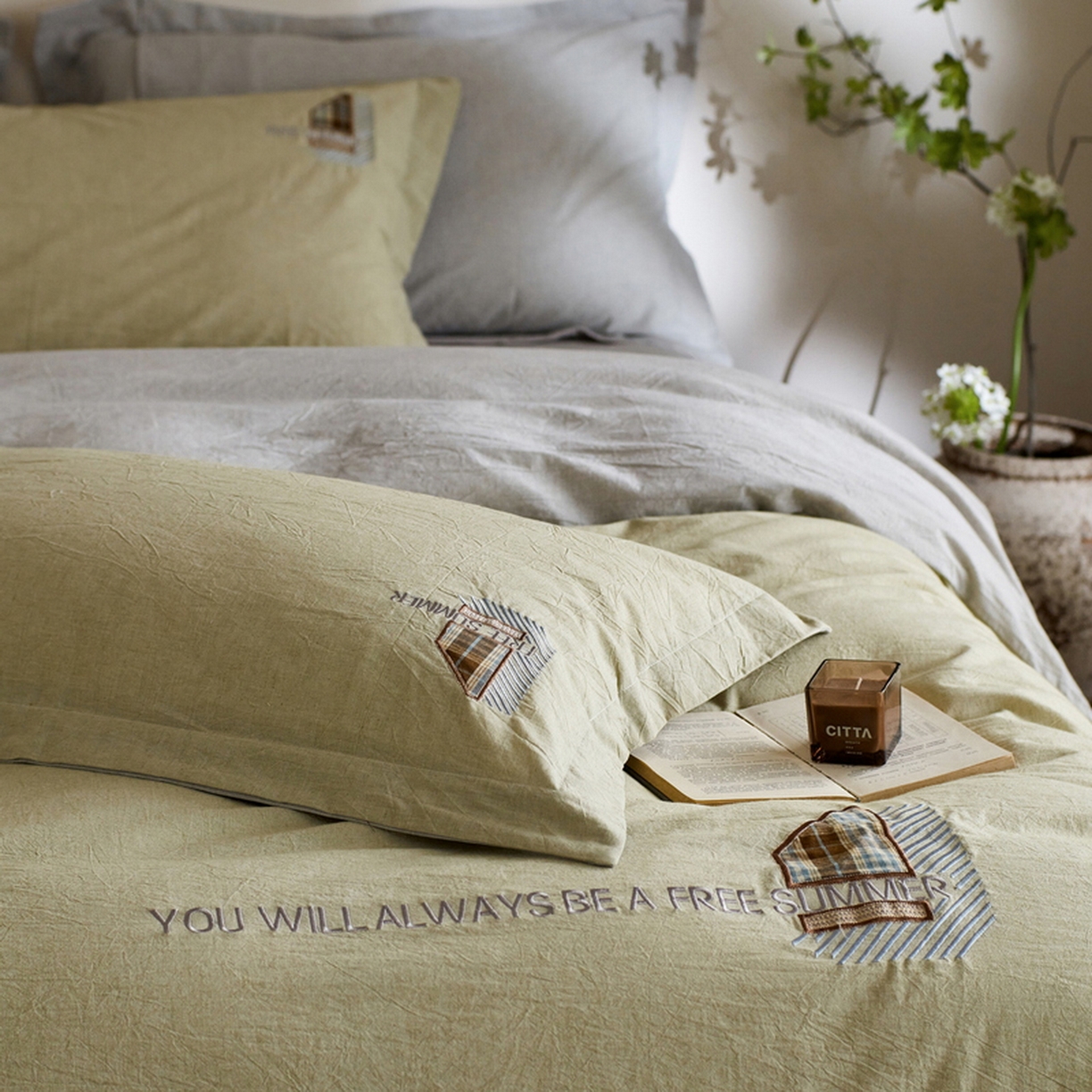 91家纺网 家纺一手货源 找家纺 艾莱家纺 2026春夏新款A类棉麻贴布刺绣加厚四件套-杰森 杰森-绿色+浅灰