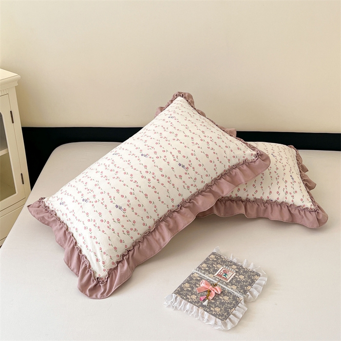 91家纺网 家纺一手货源 找家纺 圣比熊 2026新款A类云朵棉法式压花边枕套宿舍单人单只一只装枕芯48x74cm内胆套 优雅恋人（法式压花边）