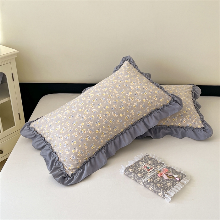 91家纺网 家纺一手货源 找家纺 圣比熊 2026新款A类云朵棉法式压花边枕套宿舍单人单只一只装枕芯48x74cm内胆套 莫奈花园（法式压花边）