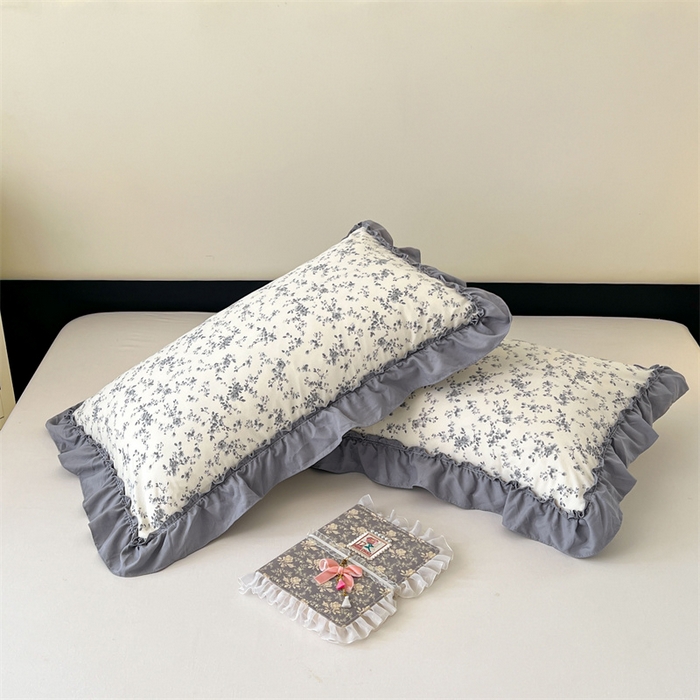 91家纺网 家纺一手货源 找家纺 圣比熊 2026新款A类云朵棉法式压花边枕套宿舍单人单只一只装枕芯48x74cm内胆套 忆江南（法式压花边）