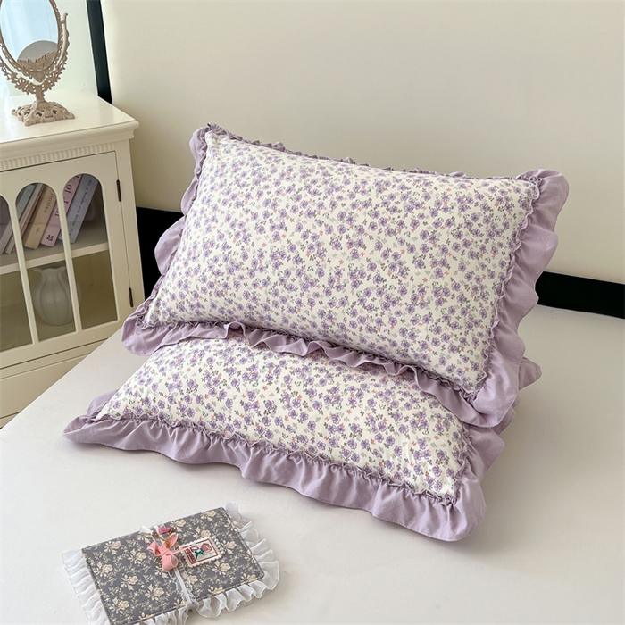 91家纺网 家纺一手货源 找家纺 圣比熊 2026新款A类云朵棉法式压花边枕套宿舍单人单只一只装枕芯48x74cm内胆套 紫间花语（法式压花边）