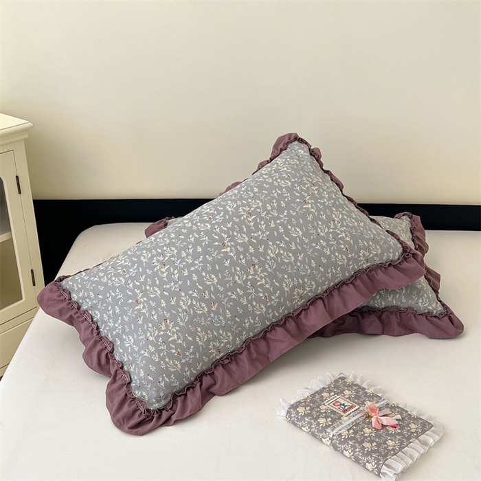 91家纺网 家纺一手货源 找家纺 圣比熊 2026新款A类云朵棉法式压花边枕套宿舍单人单只一只装枕芯48x74cm内胆套 叶之间（法式压花边）