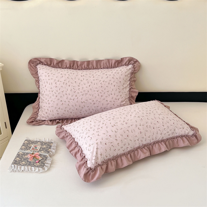 91家纺网 家纺一手货源 找家纺 （总）圣比熊 2026新款A类云朵棉法式压花边枕套宿舍单人单只一只装枕芯48x74cm内胆套