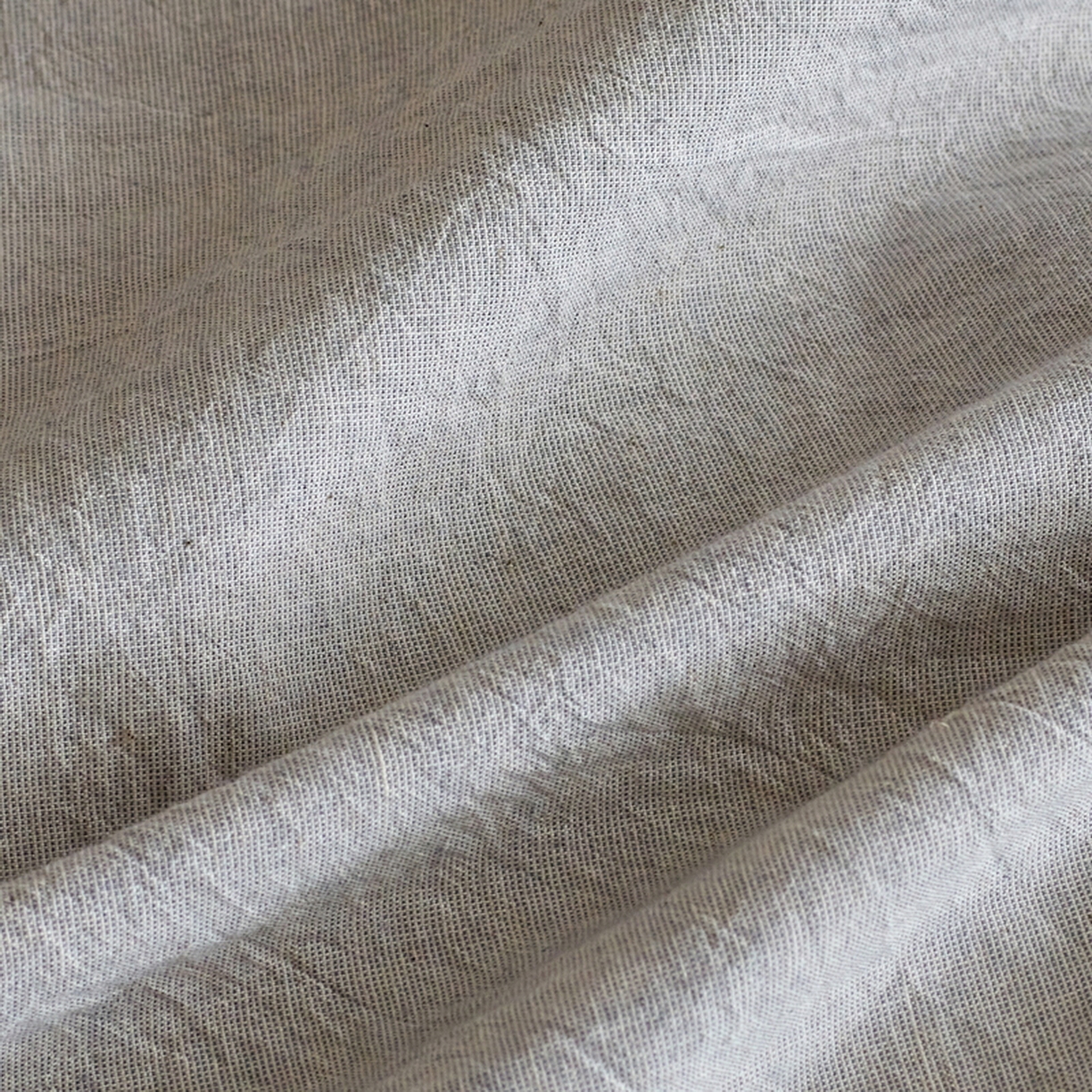 91家纺网 家纺一手货源 找家纺 艾莱家纺 2026春夏新款A类棉麻贴布刺绣加厚四件套-杰森 杰森-浅灰+卡其