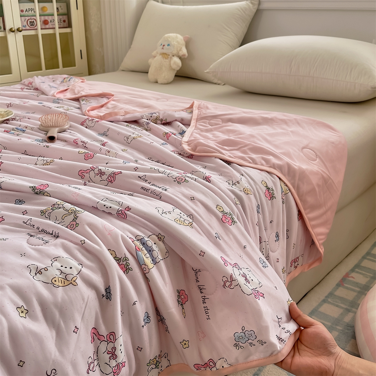 91家纺网 家纺一手货源 找家纺 （总）欣宜家纺 2026新款母婴级卡通冰淇淋夏被夏凉空调冰丝薄款被芯可机洗凉感丝冰皮被子 被子被芯