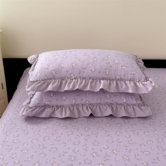 91家纺网 家纺一手货源 找家纺 圣比熊 2026新款A类云朵棉法式压花边枕套宿舍单人单只一只装枕芯48x74cm内胆套 紫倾心（法式压花边）