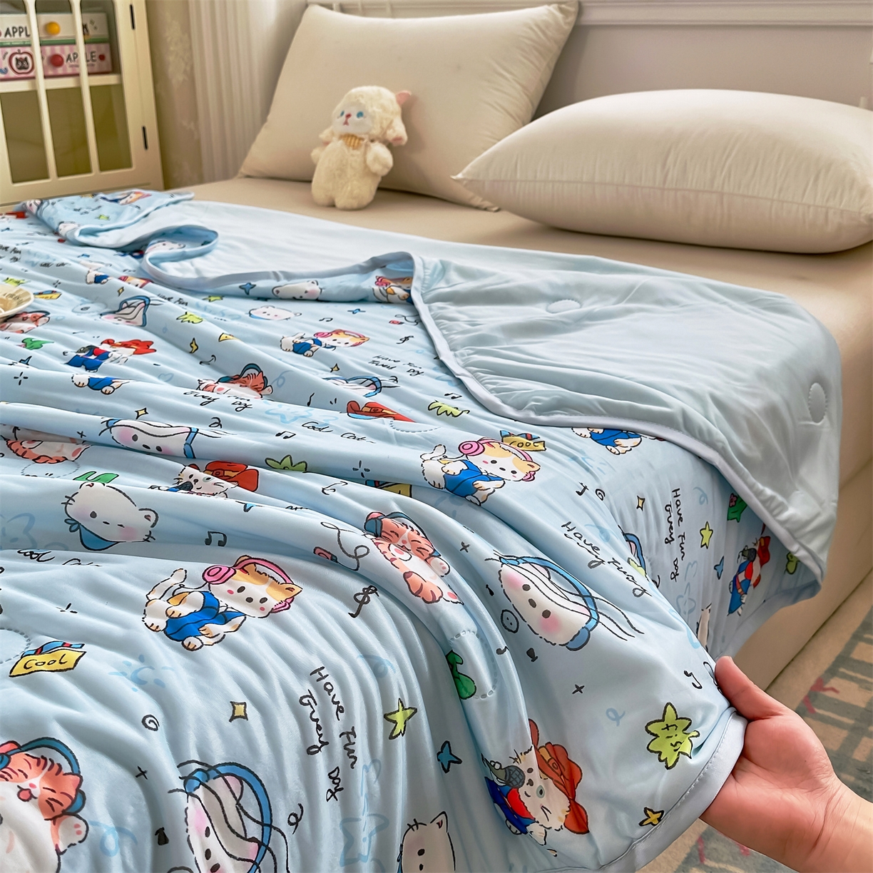 91家纺网 家纺一手货源 找家纺 欣宜家纺 2026新款母婴级卡通冰淇淋夏被夏凉空调冰丝薄款被芯可机洗凉感丝冰皮被子 被子被芯 摇滚猫