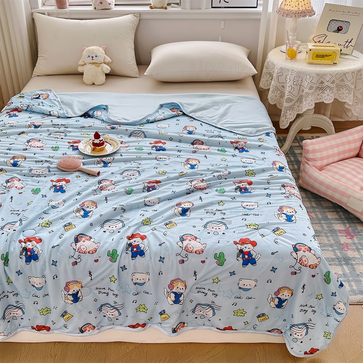 91家纺网 家纺一手货源 找家纺 欣宜家纺 2026新款母婴级卡通冰淇淋夏被夏凉空调冰丝薄款被芯可机洗凉感丝冰皮被子 被子被芯 摇滚猫