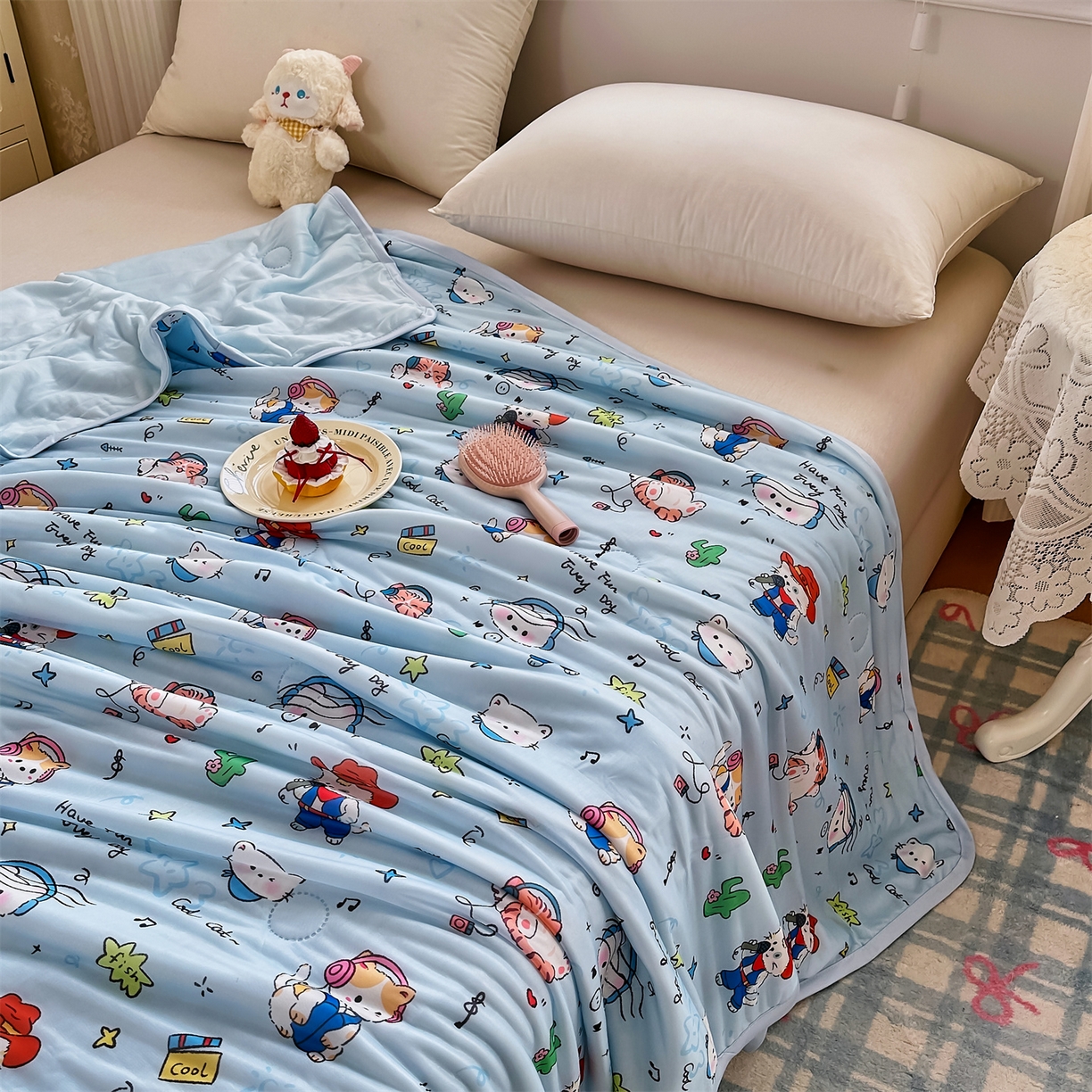 91家纺网 家纺一手货源 找家纺 欣宜家纺 2026新款母婴级卡通冰淇淋夏被夏凉空调冰丝薄款被芯可机洗凉感丝冰皮被子 被子被芯 摇滚猫