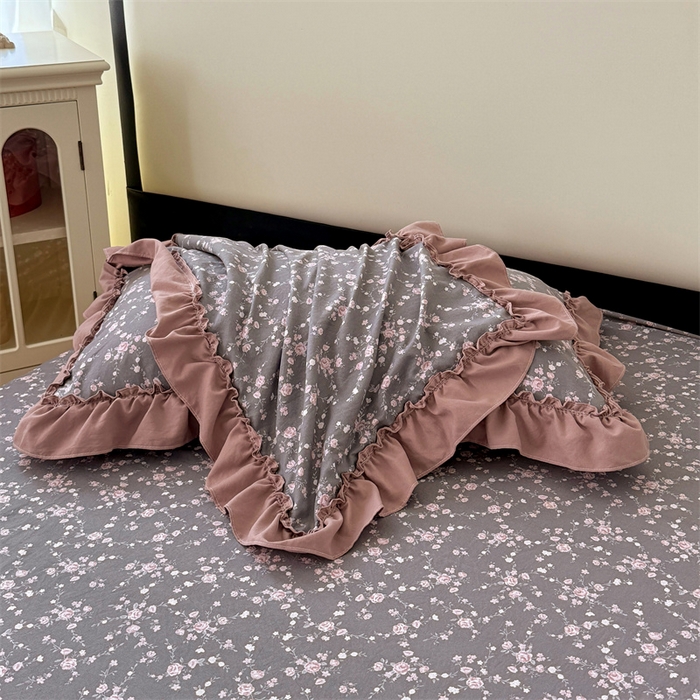 91家纺网 家纺一手货源 找家纺 圣比熊 2026新款A类云朵棉法式压花边枕套宿舍单人单只一只装枕芯48x74cm内胆套 玫瑰之约（法式压花边）