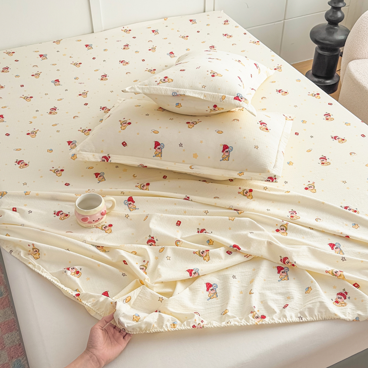 91家纺网 家纺一手货源 找家纺 默忆 2026春夏新款a类泡芙双层纱床笠印花卡通全包围床垫保护套单床笠 床笠单件 星星人