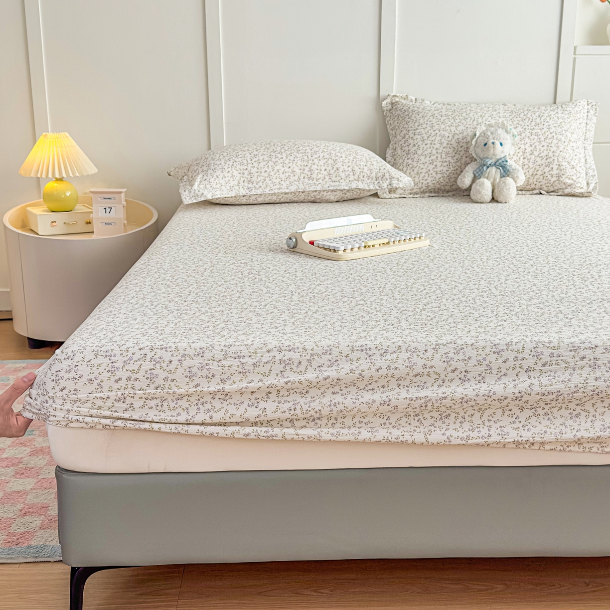 91家纺网 家纺一手货源 找家纺 默忆 2026春夏新款a类泡芙双层纱床笠印花卡通全包围床垫保护套单床笠 床笠单件 莫奈紫