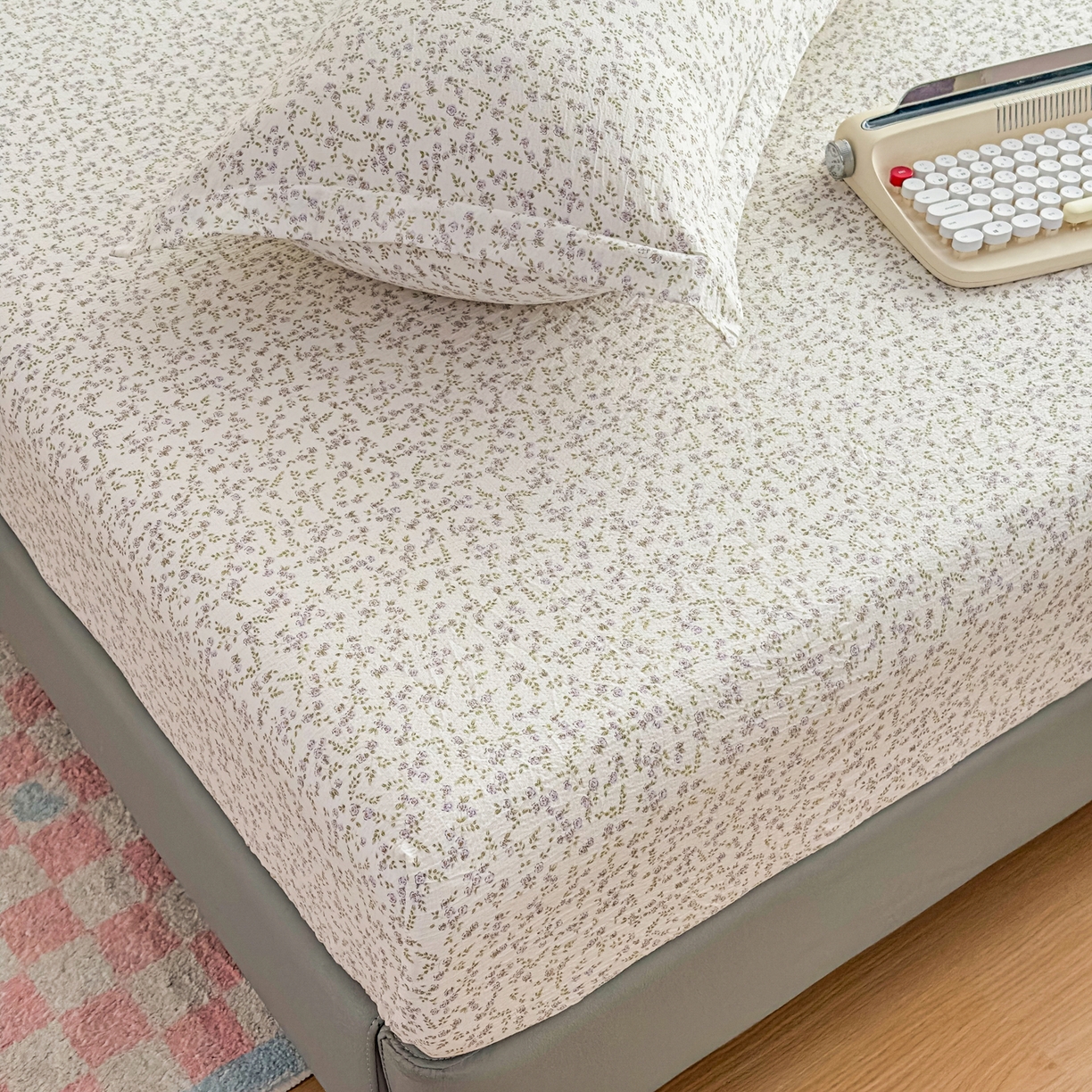 91家纺网 家纺一手货源 找家纺 默忆 2026春夏新款a类泡芙双层纱床笠印花卡通全包围床垫保护套单床笠 床笠单件 莫奈紫