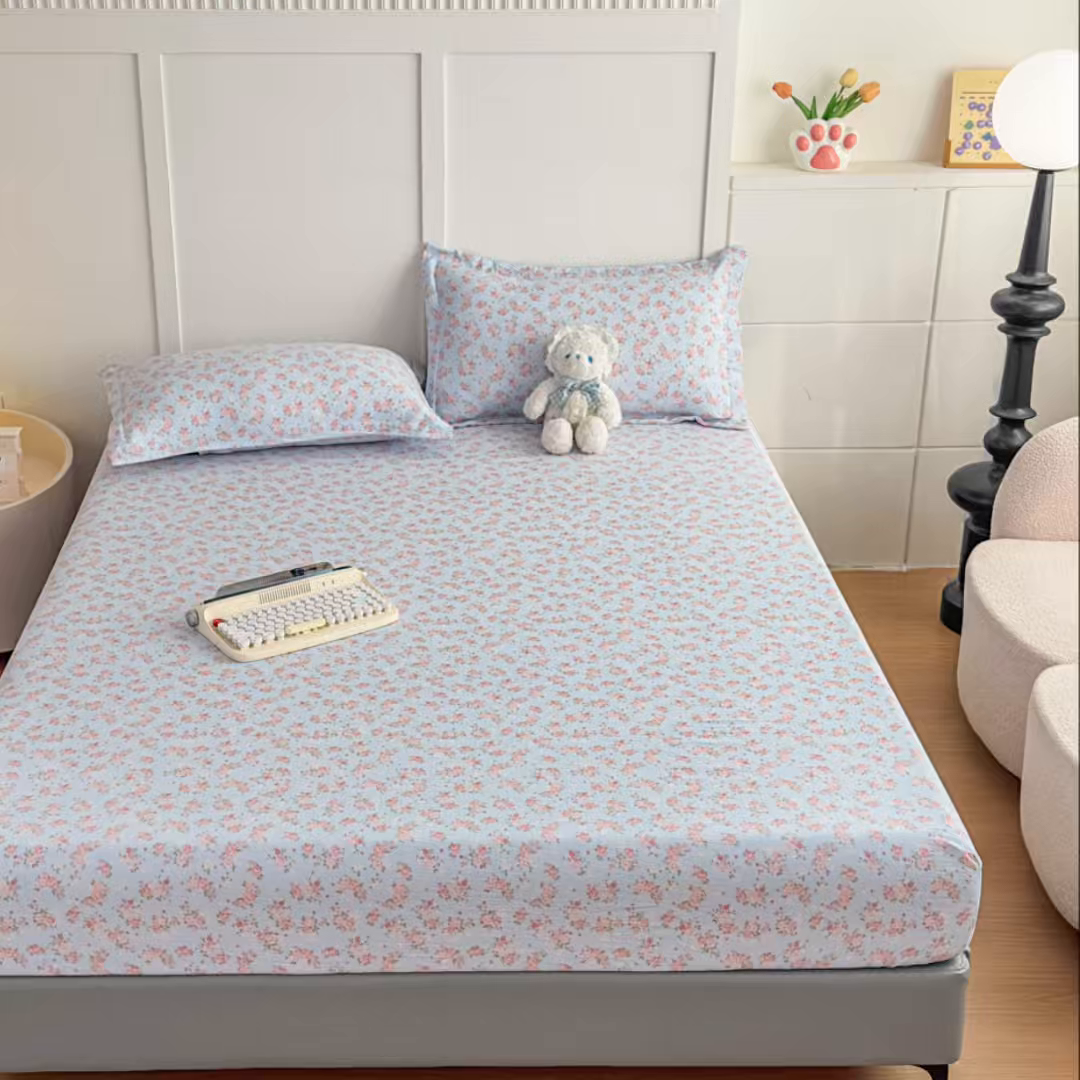 91家纺网 家纺一手货源 找家纺 默忆 2026春夏新款a类泡芙双层纱床笠印花卡通全包围床垫保护套单床笠 床笠单件 富贵花