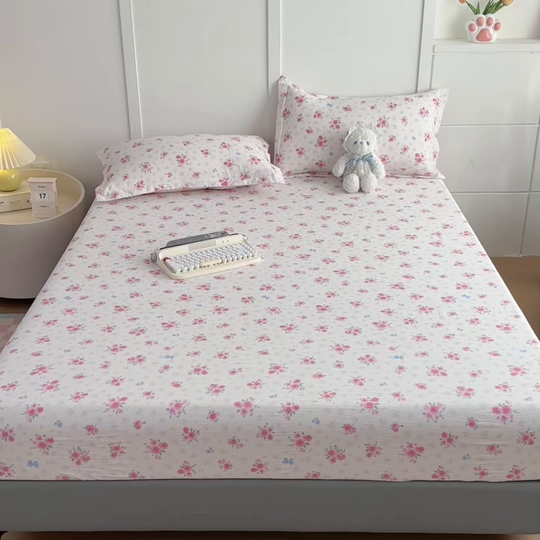 91家纺网 家纺一手货源 找家纺 默忆 2026春夏新款a类泡芙双层纱床笠印花卡通全包围床垫保护套单床笠 床笠单件 三生花