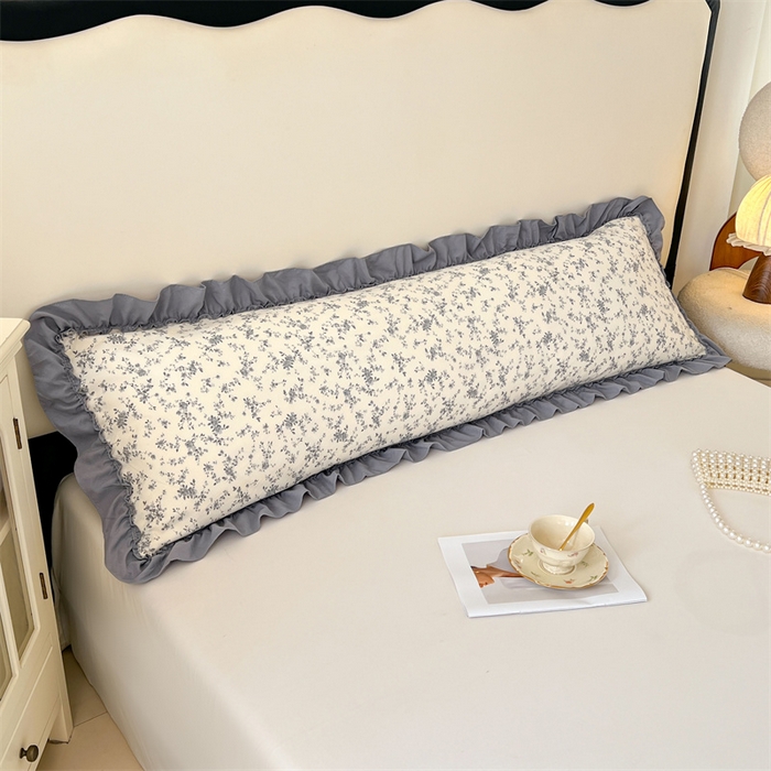 91家纺网 家纺一手货源 找家纺 圣比熊 2026新款A类云朵棉法式压花边枕套加长双人情侣1.8米枕芯内胆套1.5m枕头套 忆江南（法式压花边）