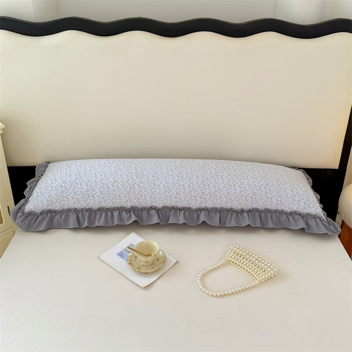 91家纺网 家纺一手货源 找家纺 圣比熊 2026新款A类云朵棉法式压花边枕套加长双人情侣1.8米枕芯内胆套1.5m枕头套 宁静花园（法式压花边）