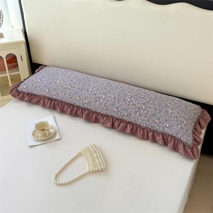 91家纺网 家纺一手货源 找家纺 圣比熊 2026新款A类云朵棉法式压花边枕套加长双人情侣1.8米枕芯内胆套1.5m枕头套 蓝相思（法式压花边）