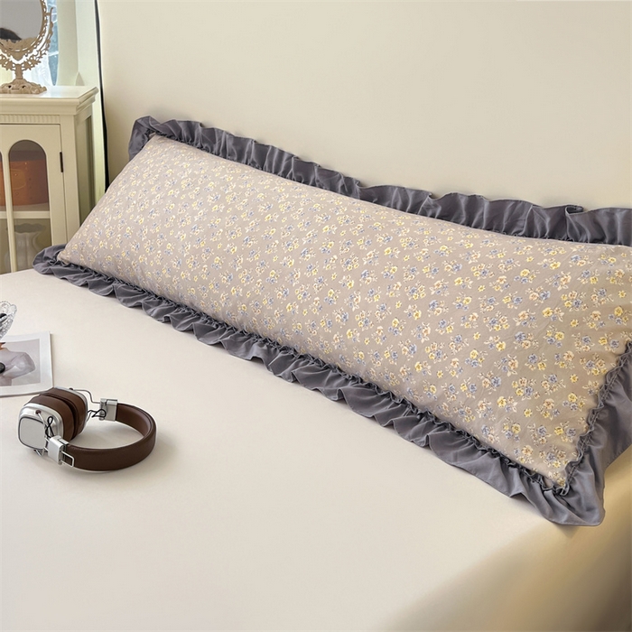 91家纺网 家纺一手货源 找家纺 圣比熊 2026新款A类云朵棉法式压花边枕套加长双人情侣1.8米枕芯内胆套1.5m枕头套 莫奈花园（法式压花边）