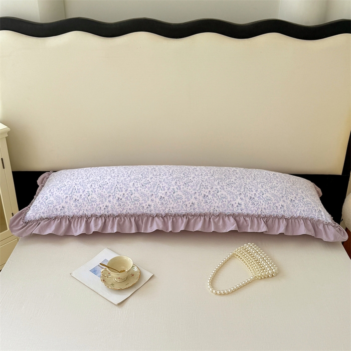 91家纺网 家纺一手货源 找家纺 圣比熊 2026新款A类云朵棉法式压花边枕套加长双人情侣1.8米枕芯内胆套1.5m枕头套 浅影摇曳-紫（法式压花边）