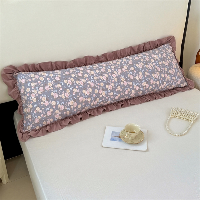 91家纺网 家纺一手货源 找家纺 梦舒羽 2026新款A类云朵棉法式压花边枕套加长双人情侣1.8米枕芯内胆套1.5m枕头套 云裳花谷（法式压花边）