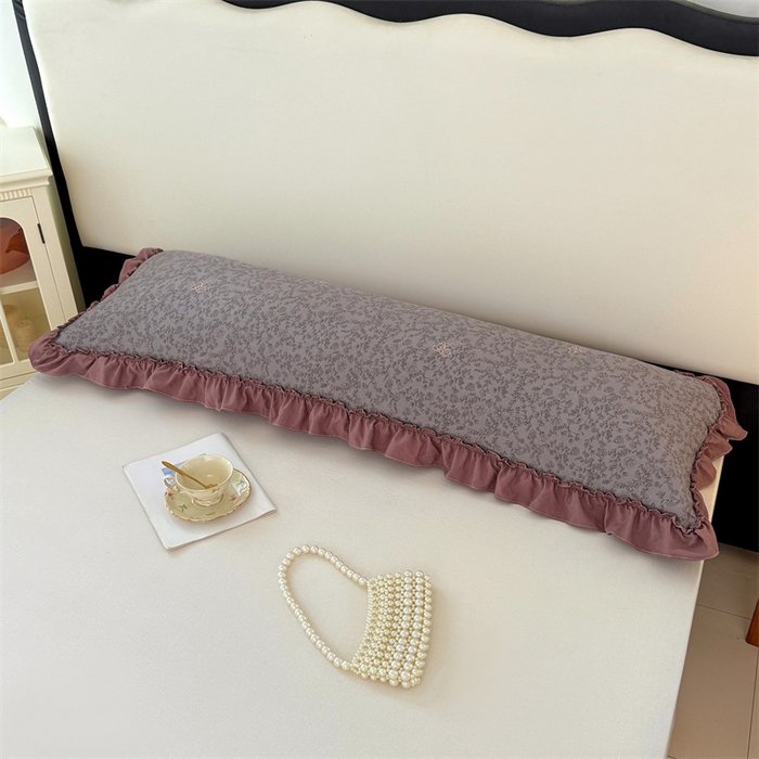 91家纺网 家纺一手货源 找家纺 梦舒羽 2026新款A类云朵棉法式压花边枕套加长双人情侣1.8米枕芯内胆套1.5m枕头套 墨染芳华（法式压花边）