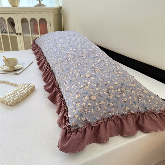 91家纺网 家纺一手货源 找家纺 梦舒羽 2026新款A类云朵棉法式压花边枕套加长双人情侣1.8米枕芯内胆套1.5m枕头套 蓝相思（法式压花边）