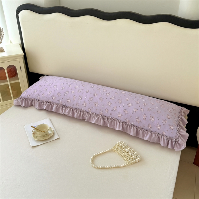 91家纺网 家纺一手货源 找家纺 梦舒羽 2026新款A类云朵棉法式压花边枕套加长双人情侣1.8米枕芯内胆套1.5m枕头套 紫倾心（法式压花边）