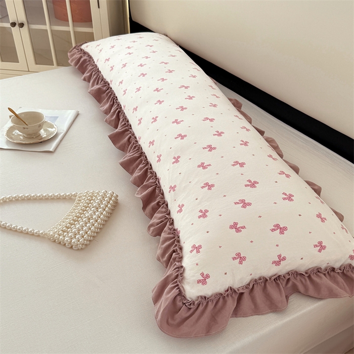 91家纺网 家纺一手货源 找家纺 梦舒羽 2026新款A类云朵棉法式压花边枕套加长双人情侣1.8米枕芯内胆套1.5m枕头套 怦然心动（法式压花边）