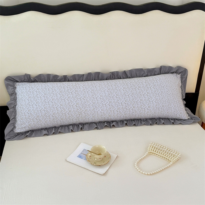 91家纺网 家纺一手货源 找家纺 梦舒羽 2026新款A类云朵棉法式压花边枕套加长双人情侣1.8米枕芯内胆套1.5m枕头套 宁静花园（法式压花边）