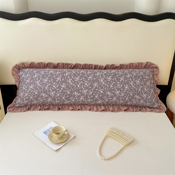 91家纺网 家纺一手货源 找家纺 梦舒羽 2026新款A类云朵棉法式压花边枕套加长双人情侣1.8米枕芯内胆套1.5m枕头套 玫瑰之约（法式压花边）