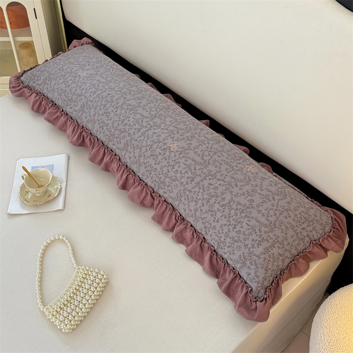 91家纺网 家纺一手货源 找家纺 梦舒羽 2026新款A类云朵棉法式压花边枕套加长双人情侣1.8米枕芯内胆套1.5m枕头套 墨染芳华（法式压花边）