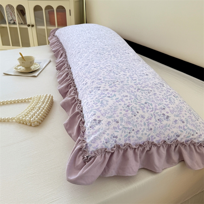 91家纺网 家纺一手货源 找家纺 梦舒羽 2026新款A类云朵棉法式压花边枕套加长双人情侣1.8米枕芯内胆套1.5m枕头套 浅影摇曳-紫（法式压花边）