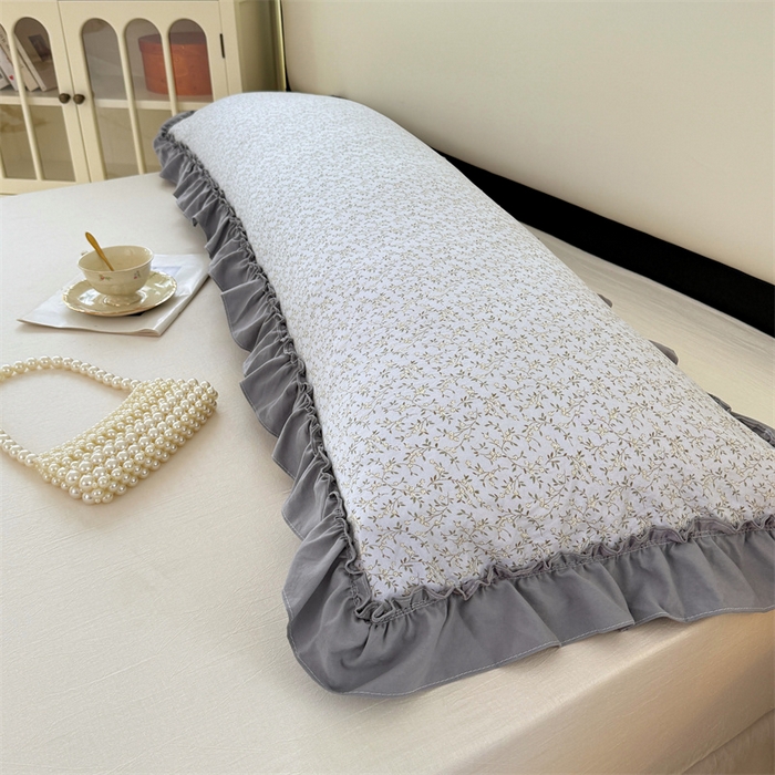 91家纺网 家纺一手货源 找家纺 梦舒羽 2026新款A类云朵棉法式压花边枕套加长双人情侣1.8米枕芯内胆套1.5m枕头套 宁静花园（法式压花边）