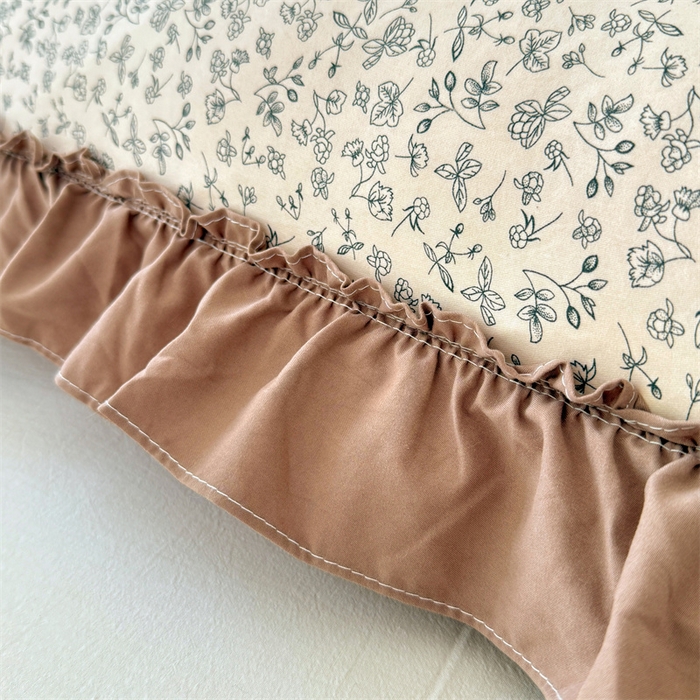 91家纺网 家纺一手货源 找家纺 梦舒羽 2026新款A类云朵棉法式压花边枕套加长双人情侣1.8米枕芯内胆套1.5m枕头套 柏林梦境-咖（法式压花边）