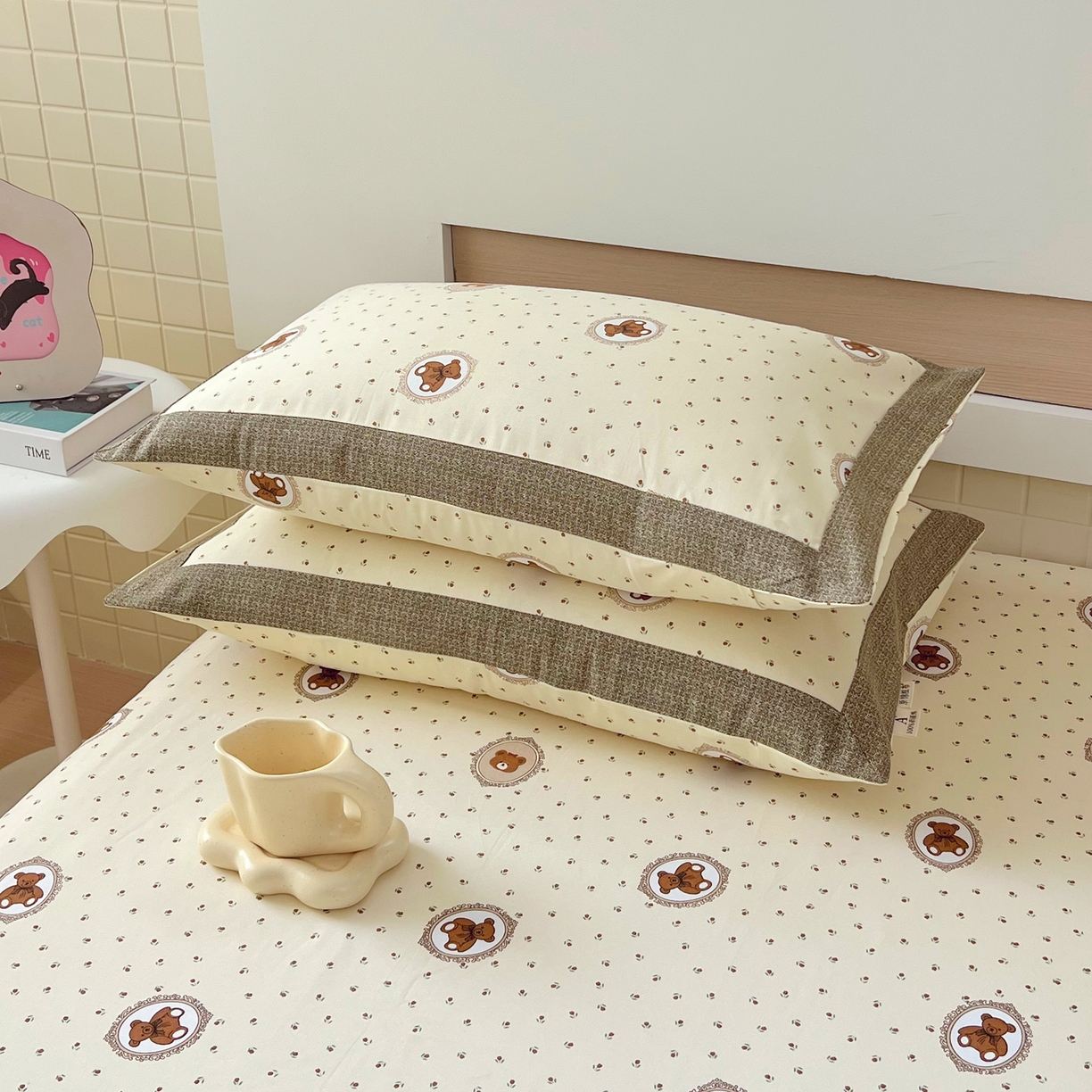 91家纺网 家纺一手货源 找家纺 春皖家纺 2026新款全棉老粗布工艺款单枕套枕套单件 可爱熊