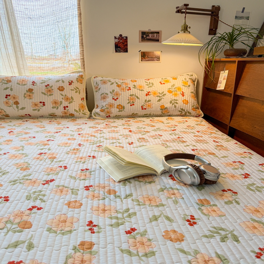 91家纺网 家纺一手货源 找家纺 优雅星家纺 2026新款A类小清新四季可用学生宿舍床单  单件夹棉炕盖床盖炕毯三件套（长期有货） 花海