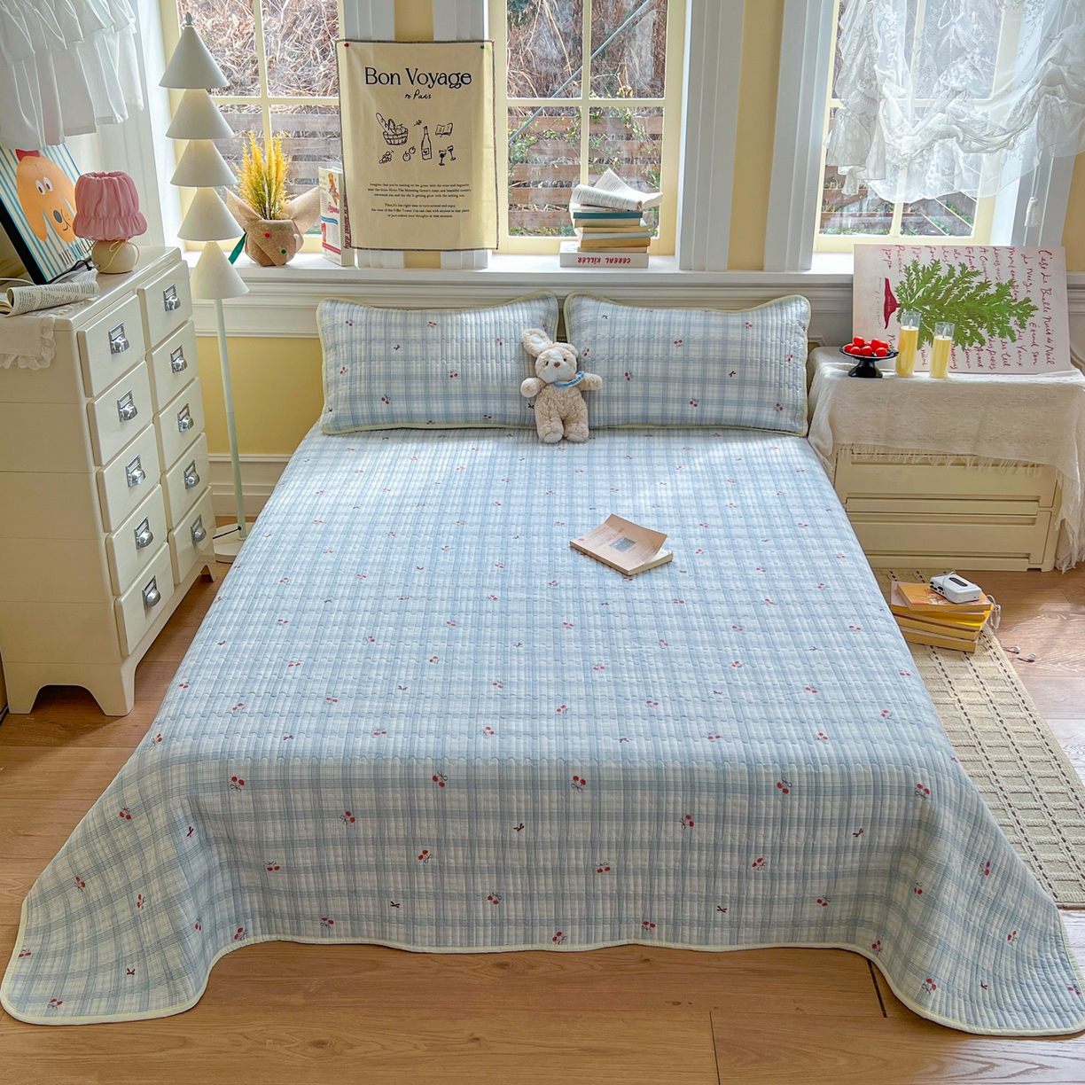 优雅星家纺 2026新款A类小清新四季可用学生宿舍床单  单件夹棉炕盖床盖炕毯三件套（长期有货） 蓝格樱桃