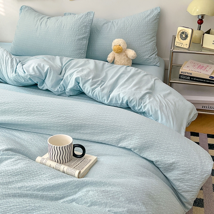 91家纺网 家纺一手货源 找家纺 贝拉梦家纺 2026新款高克重高品质A类超软糯泡芙纱纯色四件套 晴空小方