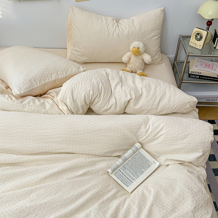 91家纺网 家纺一手货源 找家纺 贝拉梦家纺 2026新款高克重高品质A类超软糯泡芙纱纯色四件套 糯糯奶盖