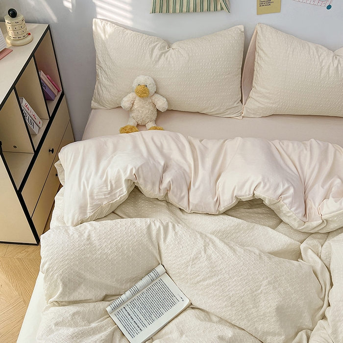 91家纺网 家纺一手货源 找家纺 贝拉梦家纺 2026新款高克重高品质A类超软糯泡芙纱纯色四件套 糯糯奶盖