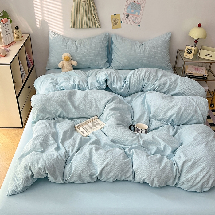 91家纺网 家纺一手货源 找家纺 贝拉梦家纺 2026新款高克重高品质A类超软糯泡芙纱纯色四件套 晴空小方