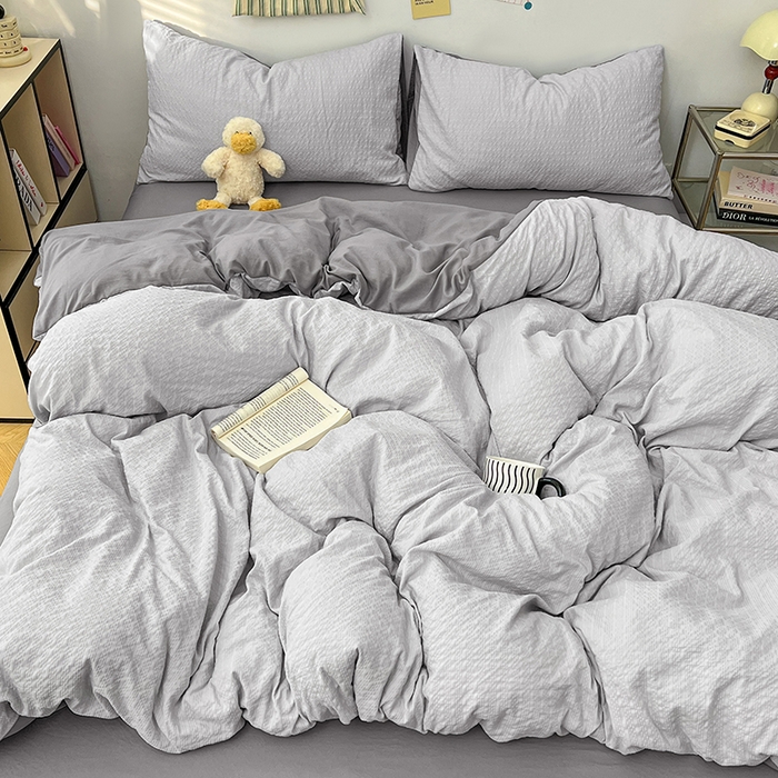 91家纺网 家纺一手货源 找家纺 贝拉梦家纺 2026新款高克重高品质A类超软糯泡芙纱纯色四件套 灰雾泡芙